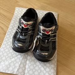 値下げ新品子供靴　17センチの画像