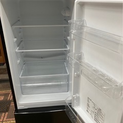 【中古】オススメ　2ドア冷蔵庫　2022年製　マクスゼン【E1124IK】の画像