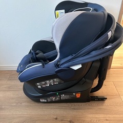 エールベベクルット3iグランス　チャイルドシートの画像