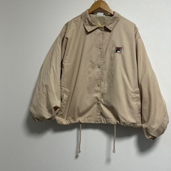 FILA フィラ　袖ボリュームビックシルエット　コーチジャケット　ベージュの画像