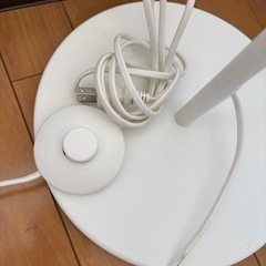 HUDENE フーデネ　ホワイト フロアスタンドライト IKEA イケアの画像