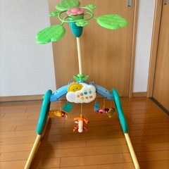 ベビーベッド、メリーのセットの画像