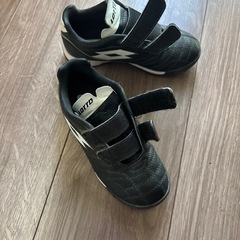 LOTTOサッカースパイクの画像