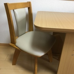 ★ニトリ★2人がけダイニングセット★回転椅子★の画像