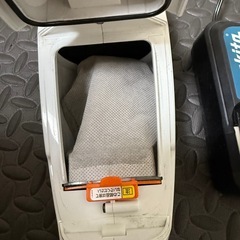 Makita マキタ コードレス掃除機 CL107FDSHW 充電器付き バッテリー1個付きの画像
