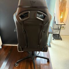高級ゲーミングチェア　ベルタギアの画像
