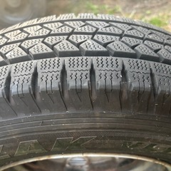 195/80R15のブリザックスタッドレスの画像