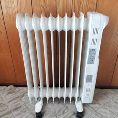 アイリスオーヤマ オイルヒーター 8畳 省エネ POH-1210KS-Wの画像