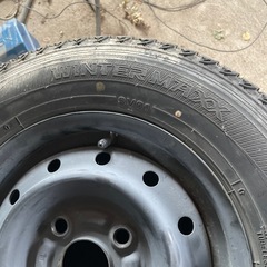 スタッドレス4本　ホイール付きの画像