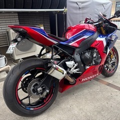 cbr1000rr-r の画像