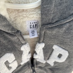 GAPパーカー80センチの画像