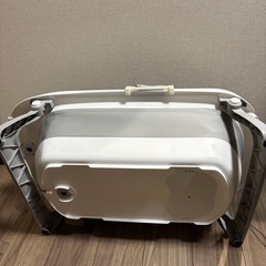 ベビーバス　折り畳み　水温計付きの画像
