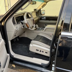 リンカーン　ナビゲーター　2008年式の画像