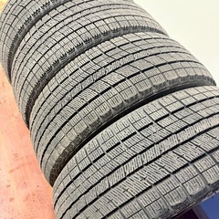 225/50/18冬ナンカンの画像
