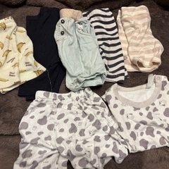 70,80サイズのお洋服の画像