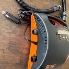 電動エアーポンプ空気入れ OUTDOOR MASTER インフレータブルSUP用の画像