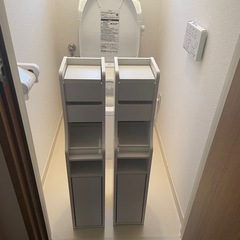 トイレットペーパー収納ラック2台の画像