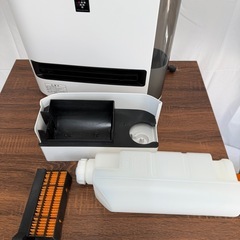 【美品】　SHARP シャープ 加湿セラミックファンヒーター HX-RK12 2022年製 ホワイト プラズマクラスター 暖房機器の画像