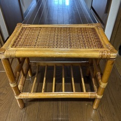 ラタン　サイドテーブル　の画像