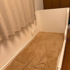 IKEA ベット　ブースンゲホワイト
の画像