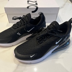 最大値引 ¥15,000 【新品】 Nike Air Max 270 ブラック スニーカー 【箱 / タグ付】の画像