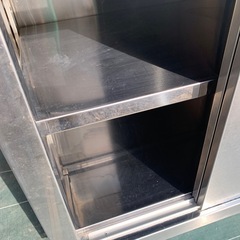 【美品】引き戸付きステンレス作業台　タニコーの画像