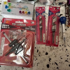 【まとめて引き取り限定】DIY用品 塗装ラッカースプレー、ドリル等の画像