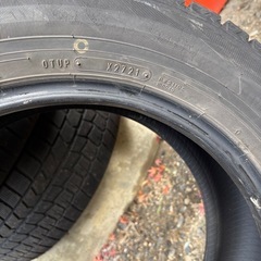 スタッドレスタイヤの画像