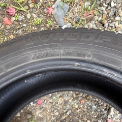 スタッドレスタイヤの画像