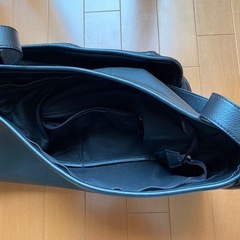 本革 ショルダーバッグ 黒の画像