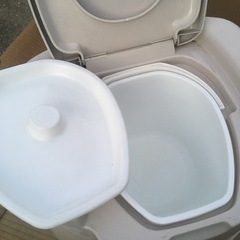 ポータブルトイレの画像