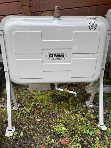 サンダイヤ 灯油タンク 200L きれい綺麗