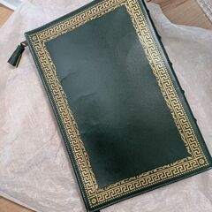 ETRO ブック型クラッチバッグの画像