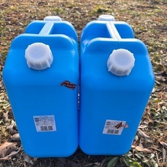 灯油タンク　美品　2つで400円の画像