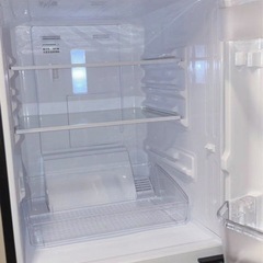 (送料無料) 2021年 極美品 冷蔵庫 SHARP 137L 霜取り不要 どっちもヒンジ ⑤の画像