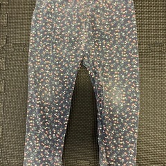 ユニクロ　90 レギンス　10分丈の画像