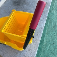 ラバーメイドモップしぼり器　ウェイブブレイクの画像