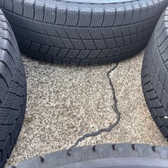 ブリジストン ブリザックVRX3 205/65R16冬タイヤ アルミ付4本セットの画像