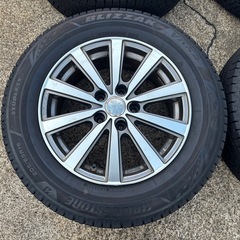 ブリジストン ブリザックVRX3 205/65R16冬タイヤ アルミ付4本セットの画像