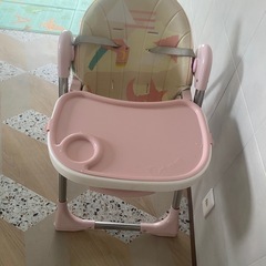 子供食事椅子の画像