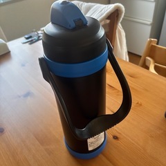 SOUTH FIELD 水筒 黒・青　2Lの画像