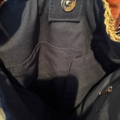 磁気ホック付き肩掛けバッグの画像