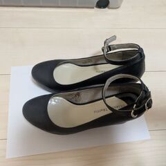 オリエンタルトラフィック　チャンキーヒール　黒パンプスの画像