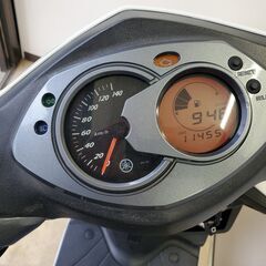 福岡　ヤマハ　シグナス125！SE44J　125㏄　11000キロ　４スト　メットイン　シャッタキー　通勤通学！原付２種！白　比較的綺麗！！の画像