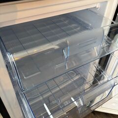 アイリスオーヤマ　冷凍庫　【中身美品】の画像