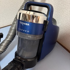 TOSHIBA サイクロン掃除機 2020年製
の画像
