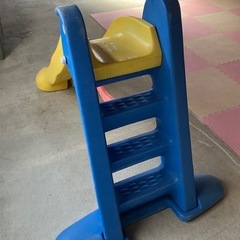 滑り台の画像