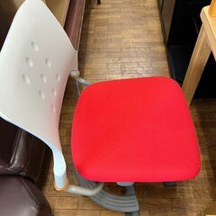 リサイクルショップどりーむ鹿大前店　No2620　デスクチェアの画像