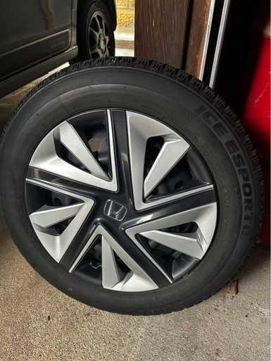 【ホンダシャトル】スタッドレスタイヤ4本純正ホイルカバー付き