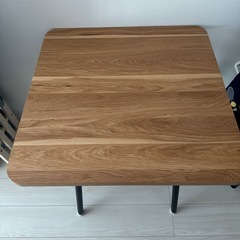 ダイニングテーブル65×65×68センチの画像
